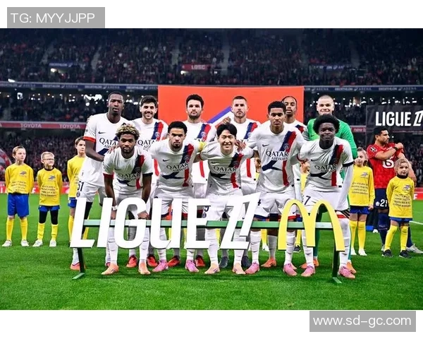 中超精彩对决巴黎圣日耳曼险胜波尔图帽子戏法引爆全场热情